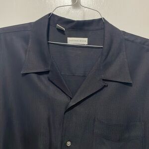 Cutter & Buck men’s XL silk shirt.